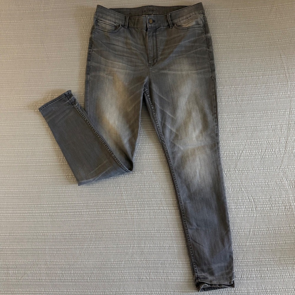 White House Black Market Women's Skinny Jeans Grey High Rise Size 14 Faded Denim